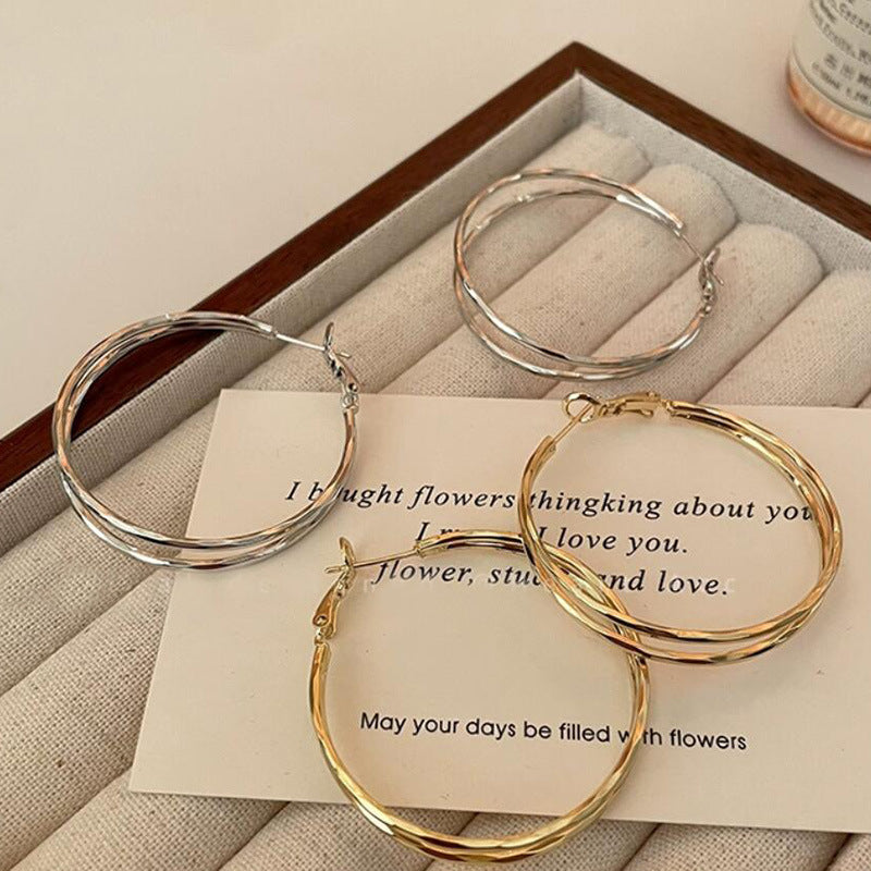 Wholesale Geometric Hoop Earrings for Women,  Gold-Plated Copper Ear Cuffs,  Fashion Jewelry Accessory for Party Wear
