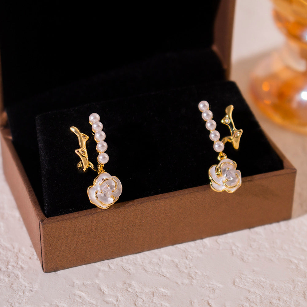 Wholesale  Light Luxury Zircon Camellia Ear Stud  Earrings