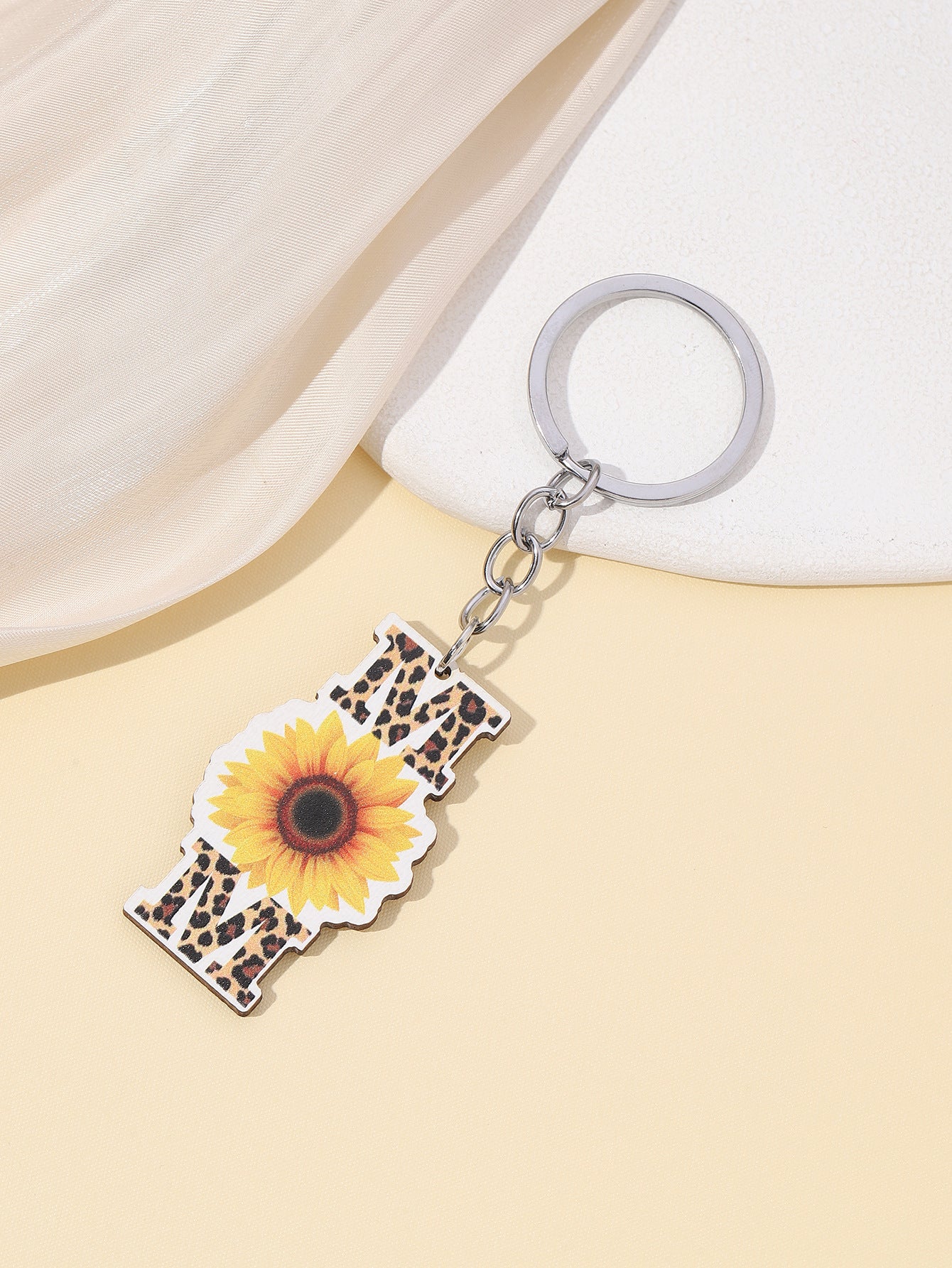 Wholesale Sunflower MOM Mother's Day Leopard Wooden Keychain ACC-KC-RongR032