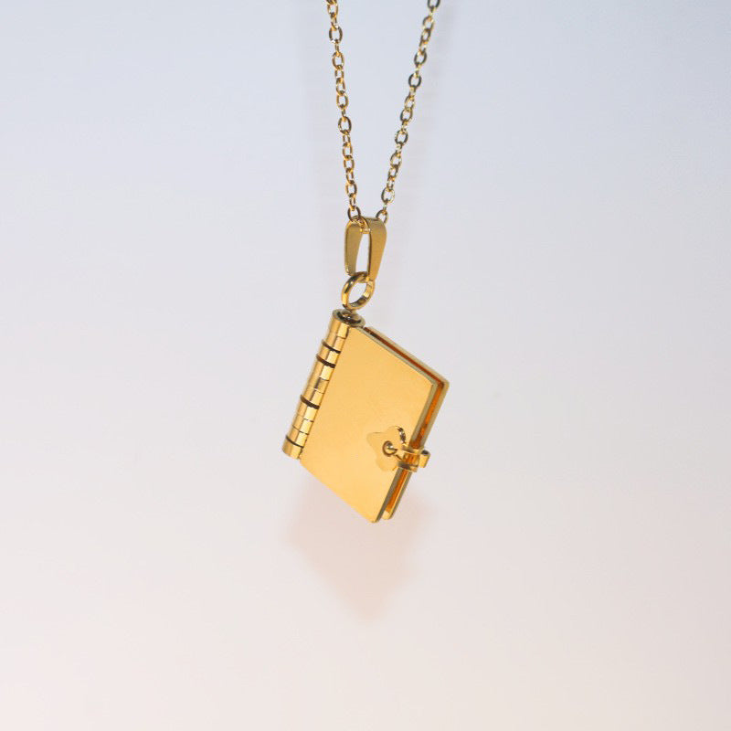 Wholesale stainless steel couple book engraved DIY opening and closing album love letter clavicle necklace