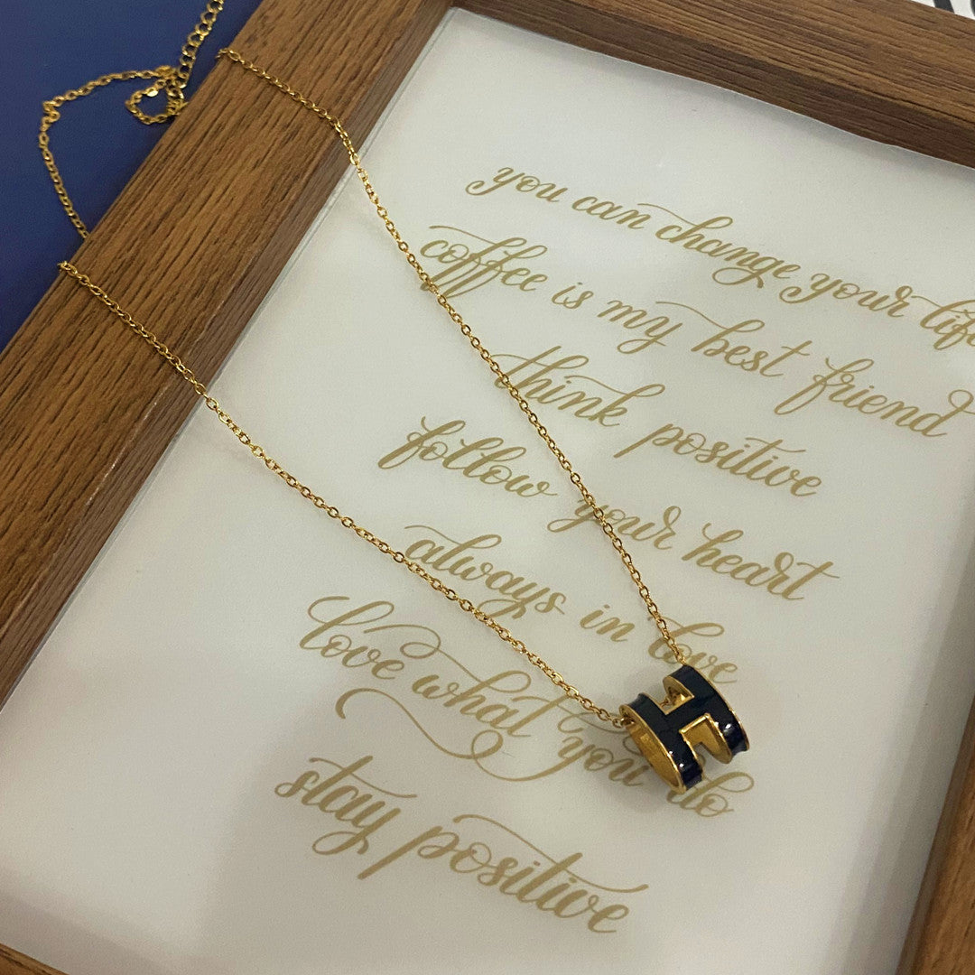 Wholesale Letter Necklace Gold Enamel Craft Clavicle Necklaces ACC-NE-YZXW001