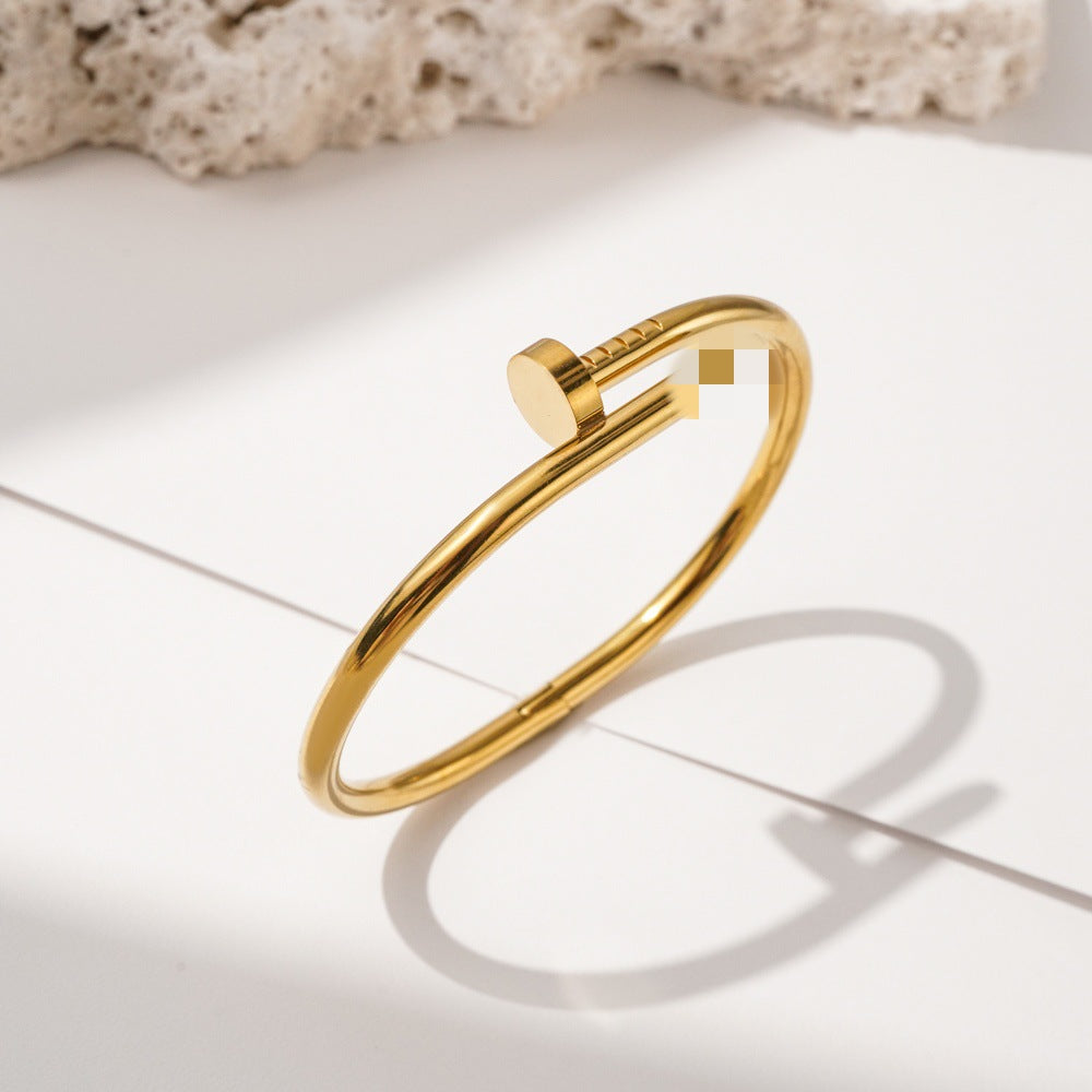 Wholesale 18K Gold Plated Stainless Steel d Nail Bangle Bracelet For Women Stylish Open Cuff Everyday Fashion Accessory Gift