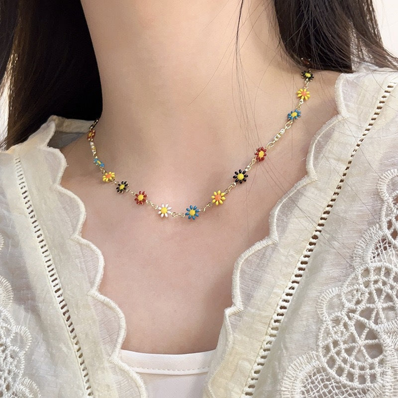 Wholesale European and American Cross-Border Bohemian Style Oil Dripping Small  Flower Clavicle Chain Necklace Women' s Flower Painted Oil Dripping Necklace