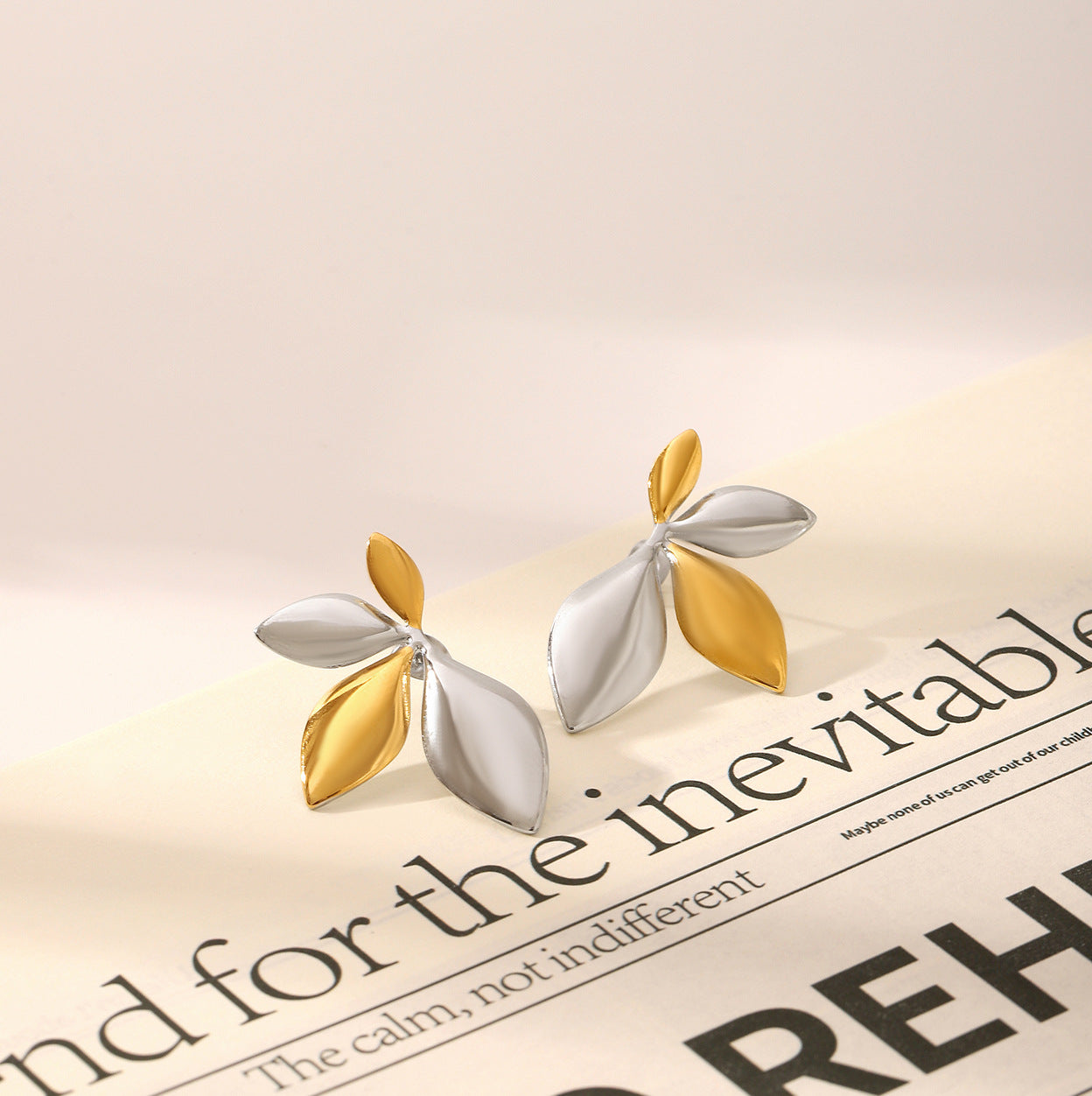 Wholesale  Stainless Steel Gold and Silver Colorblock Leaf-shaped Earrings