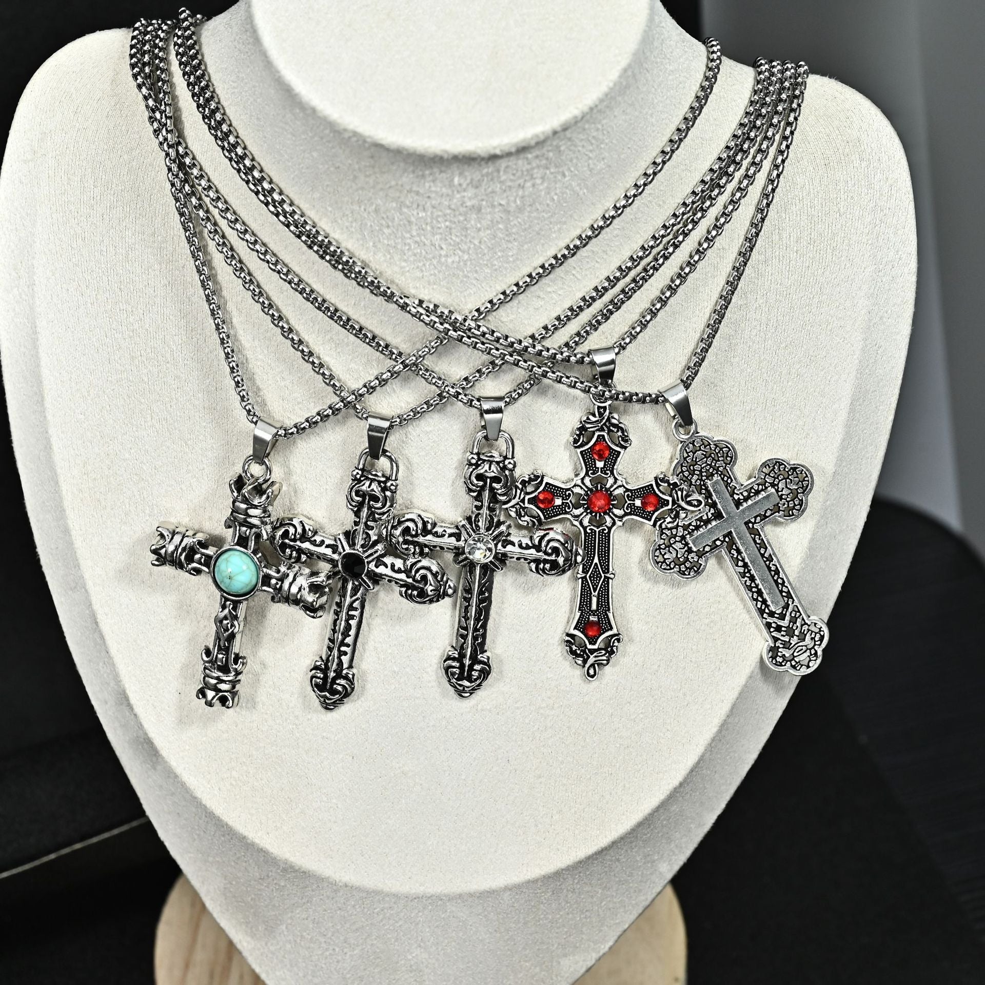 Wholesale Retro Vintage Cross Pendant Necklace For Men Stainless Steel Long Chain Chic Fashion Jewelry Accessory Gift
