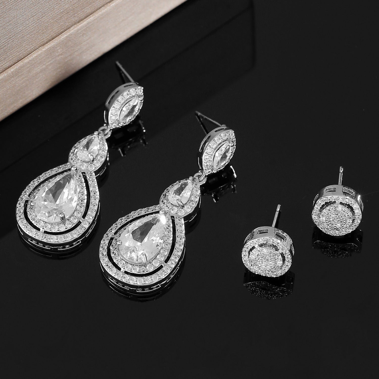 Wholesale  Luxury Large Zircon Drop-Shaped Earrings