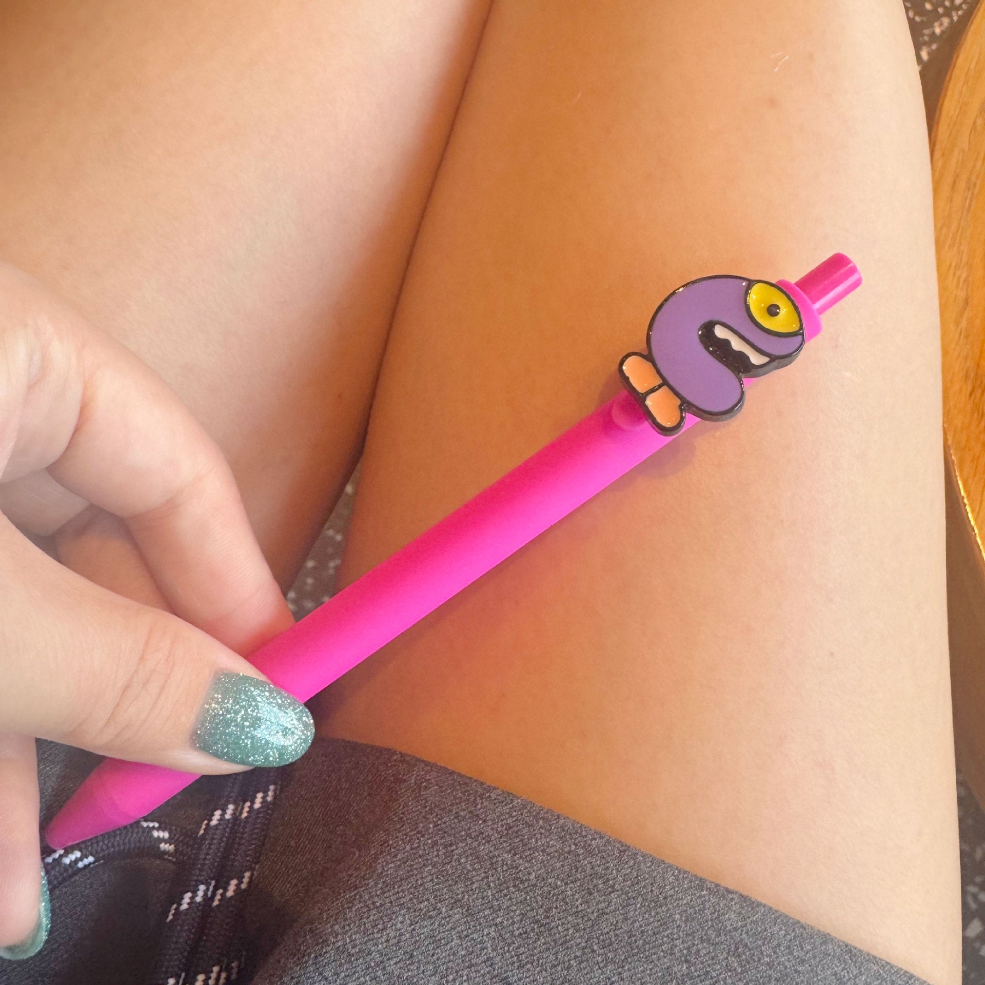 Wholesale Creative letter ballpoint pen