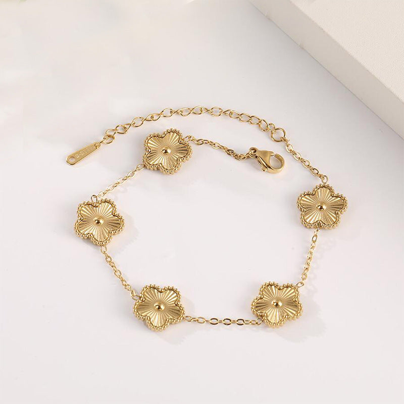 Wholesale Electroplated Stainless Steel Lucky Clover Bracelet - Modern Minimalist Fashion Accessory for Gift or Boutique Resale