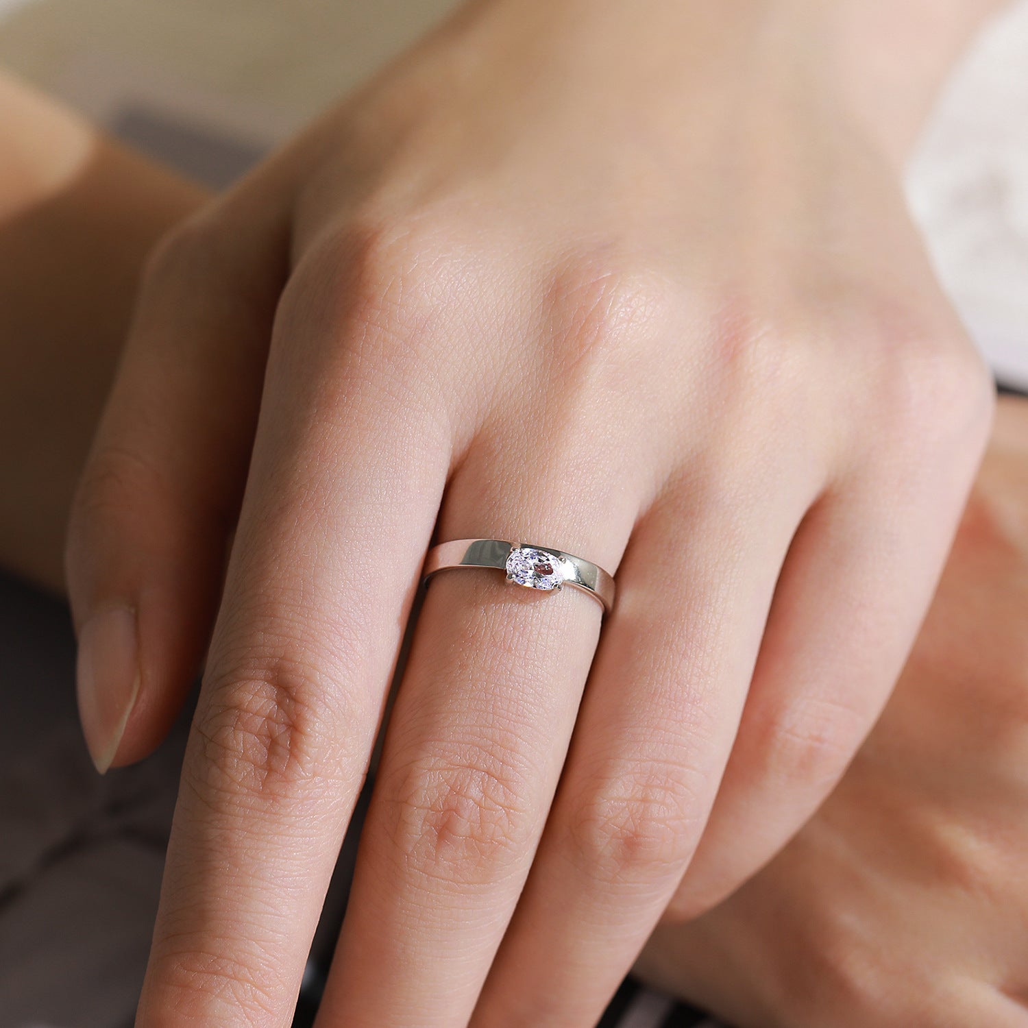 Wholesale S925 Sterling Silver Distinctive Oval Pigeon Egg Zircon Ring