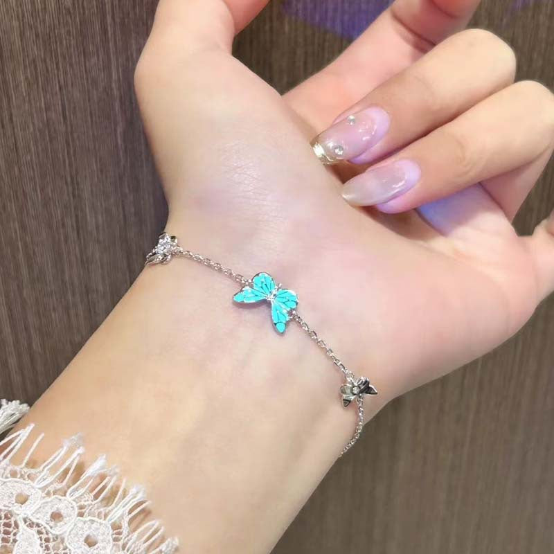 Wholesale Luminous Blue Butterfly Necklace Fashion Jewelry Accessory Zinc Alloy Electroplated Chic Party Gift