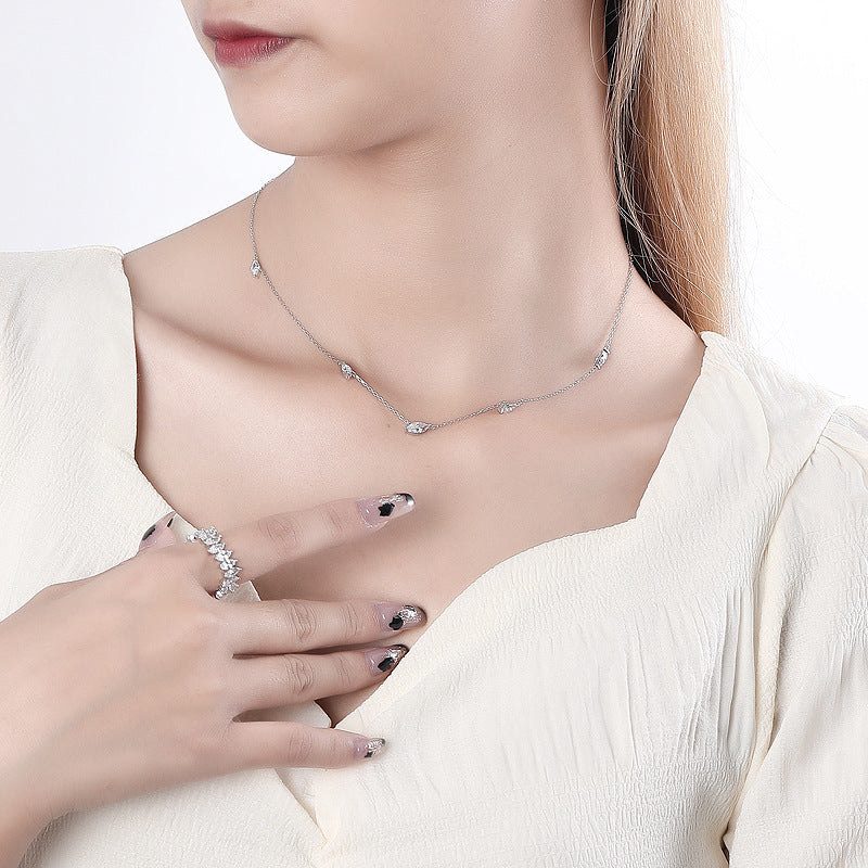 Wholesale S925 Sterling Silver Necklace  Leaf Asymmetrical Clavicle Chain