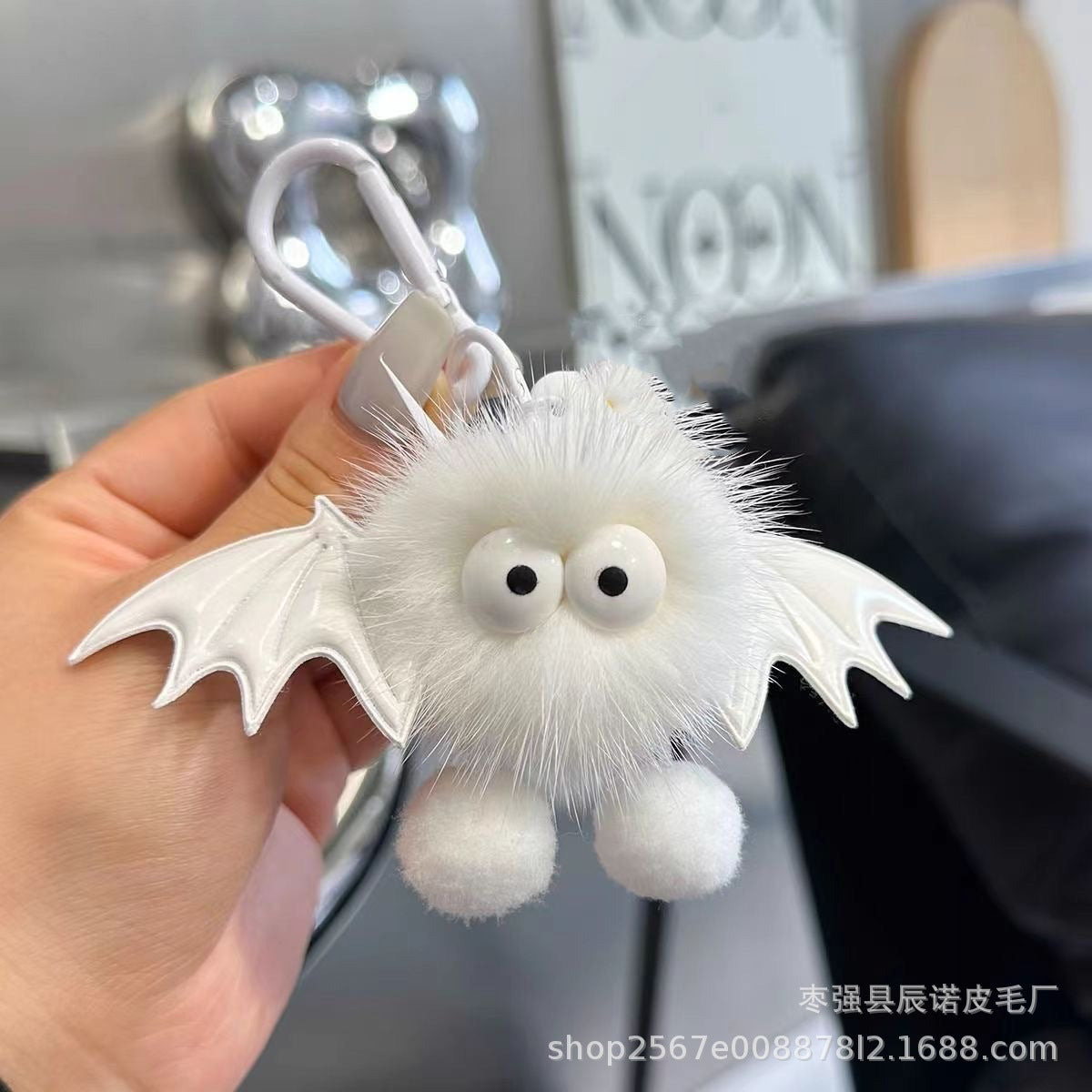 Wholesale mink fur bat keychain