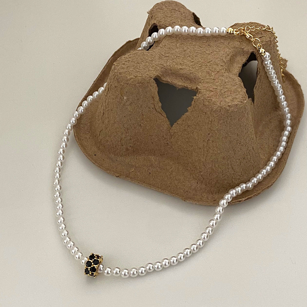 Wholesale  pearl necklace jewelry  light luxury light luxury niche design necklace