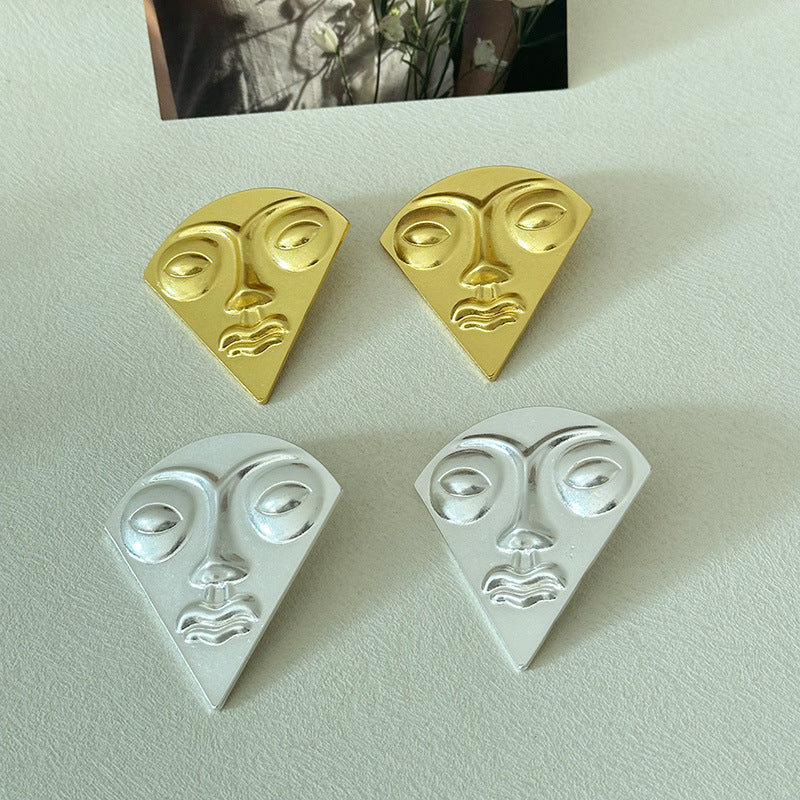 Wholesale  exaggerated unique inverted triangle face facial  big eyes nose lips earrings