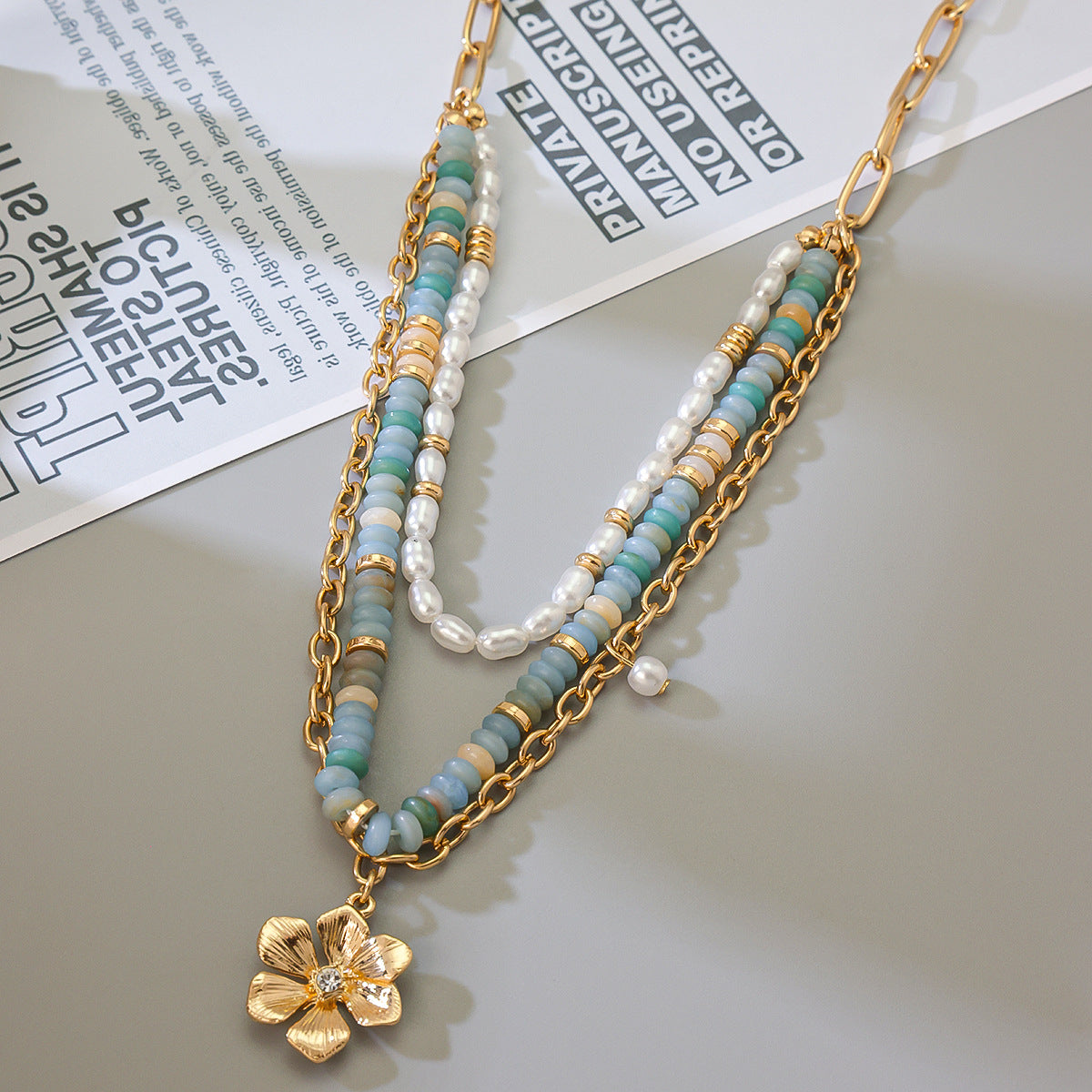 Wholesale Zinc Alloy Flower Pendant Necklace,  Trendy Layered Design for Beach Vacation Jewelry Accessory