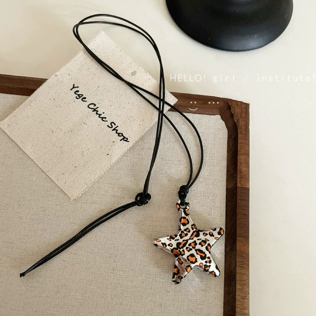 Wholesale  Retro Leopard Love Star Pendant Long Necklace