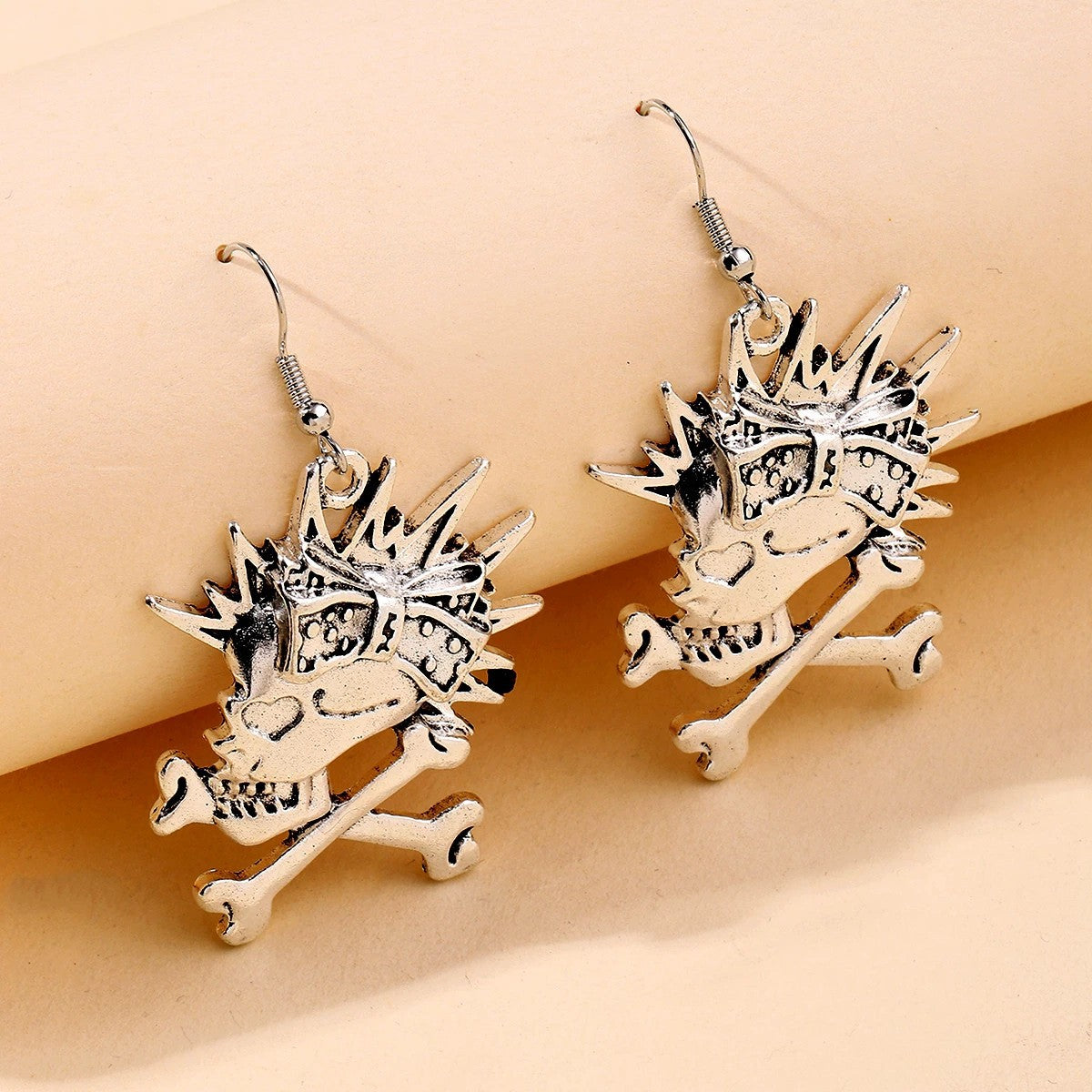 Wholesale Punk Skull Earrings Alloy Antique Gold  Nightclub Jewelry Accessory