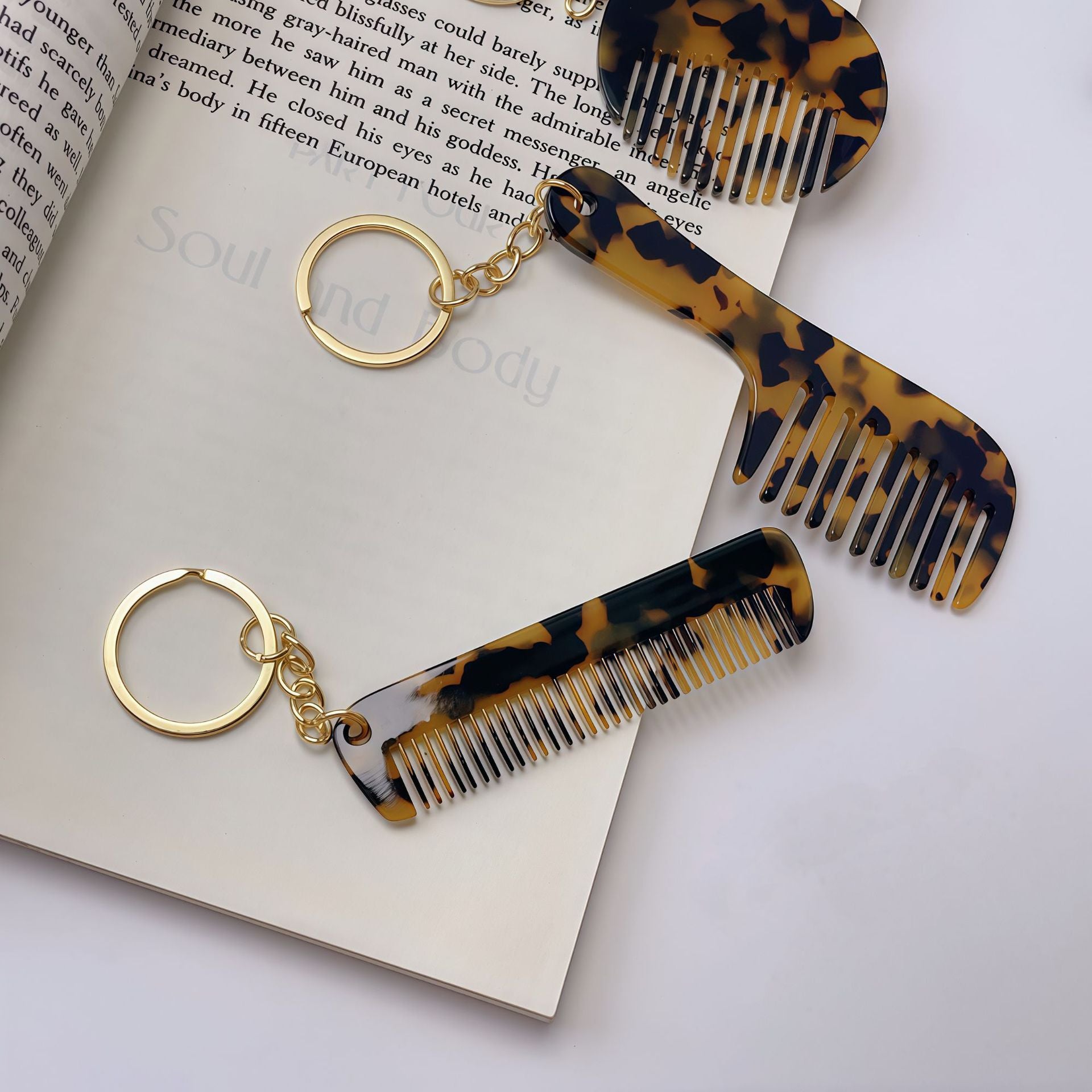 Wholesale  Leopard Print Keychain Comb Bag Pendant DIY Keychains