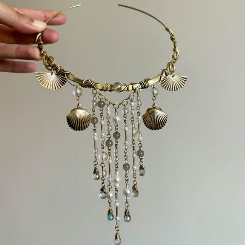 Collana all'ingrosso con nappe con conchiglie in oro vintage della dea greca antica