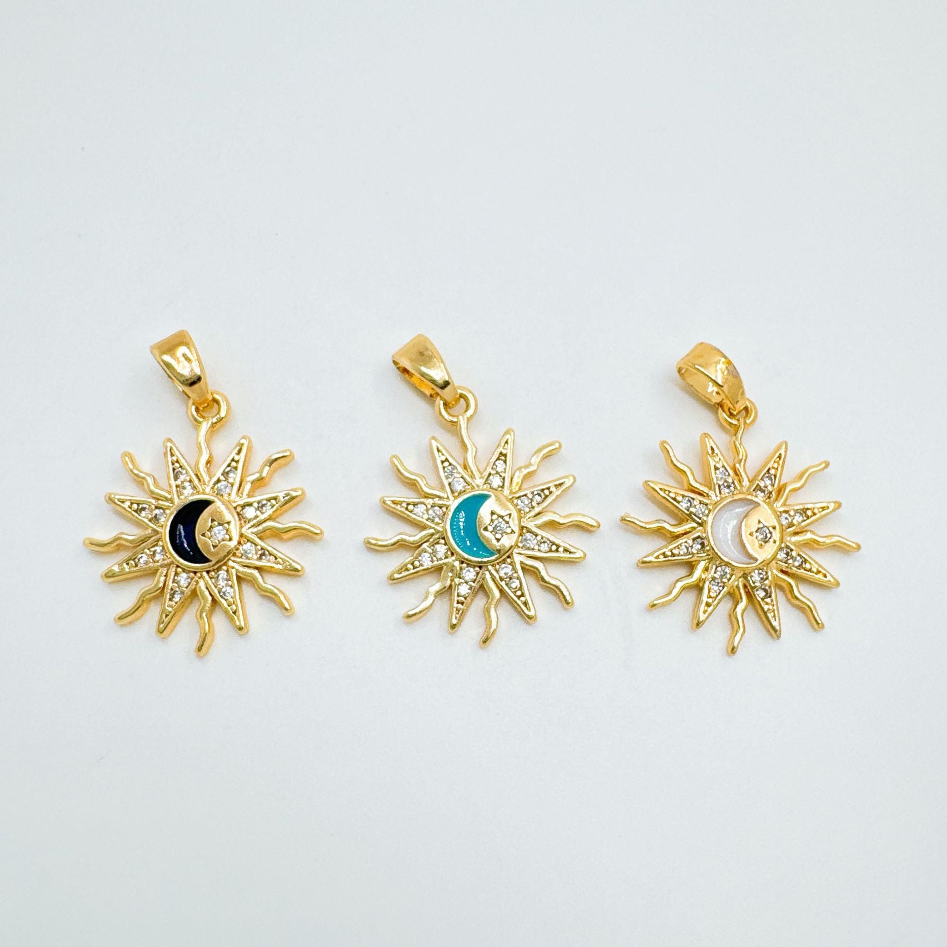 Wholesale Gold Plated Copper Sun Moon Pendant Necklace In Style Chic Jewelry Accessory