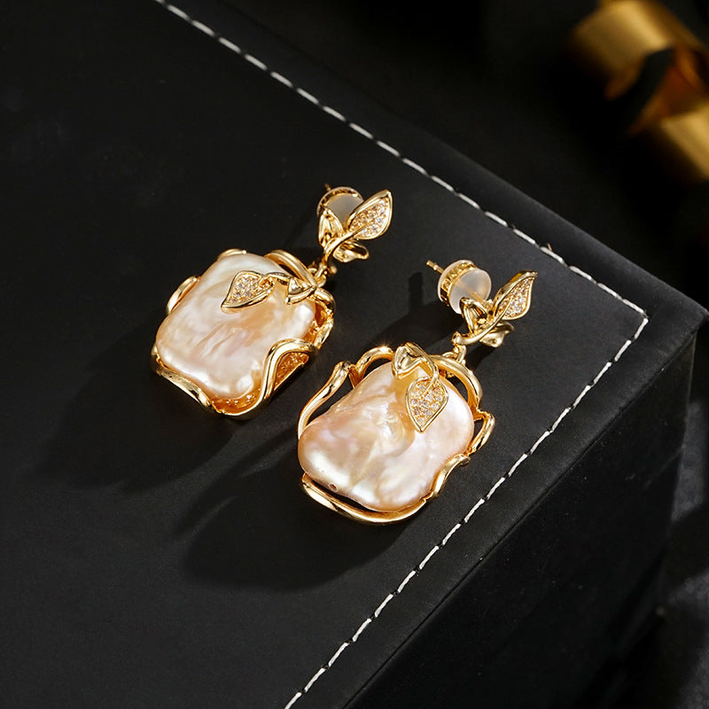 Wholesale Retro Simple Geometric Earrings Long Light Luxury Earrings