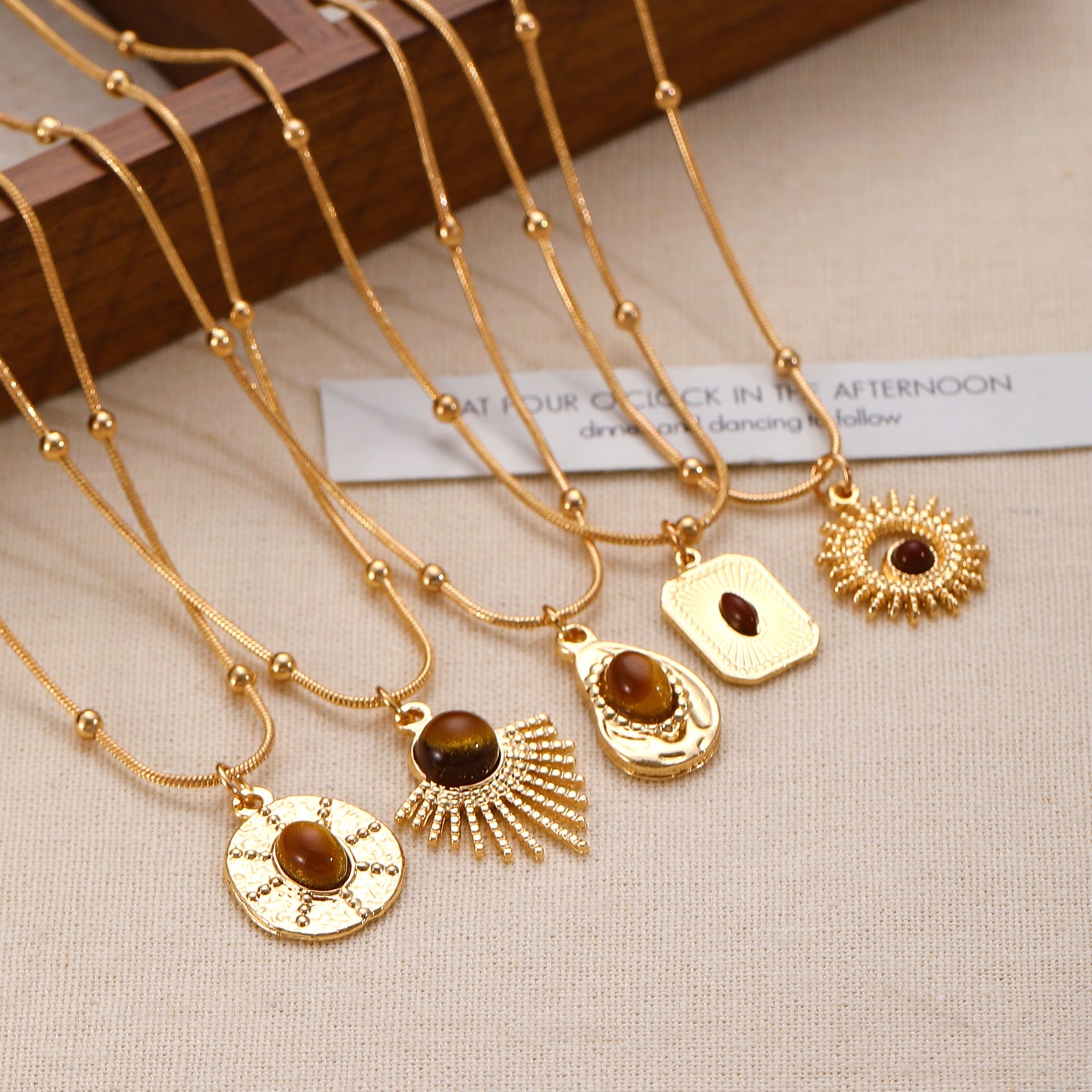 Wholesale Alloy Tiger Eye Necklace