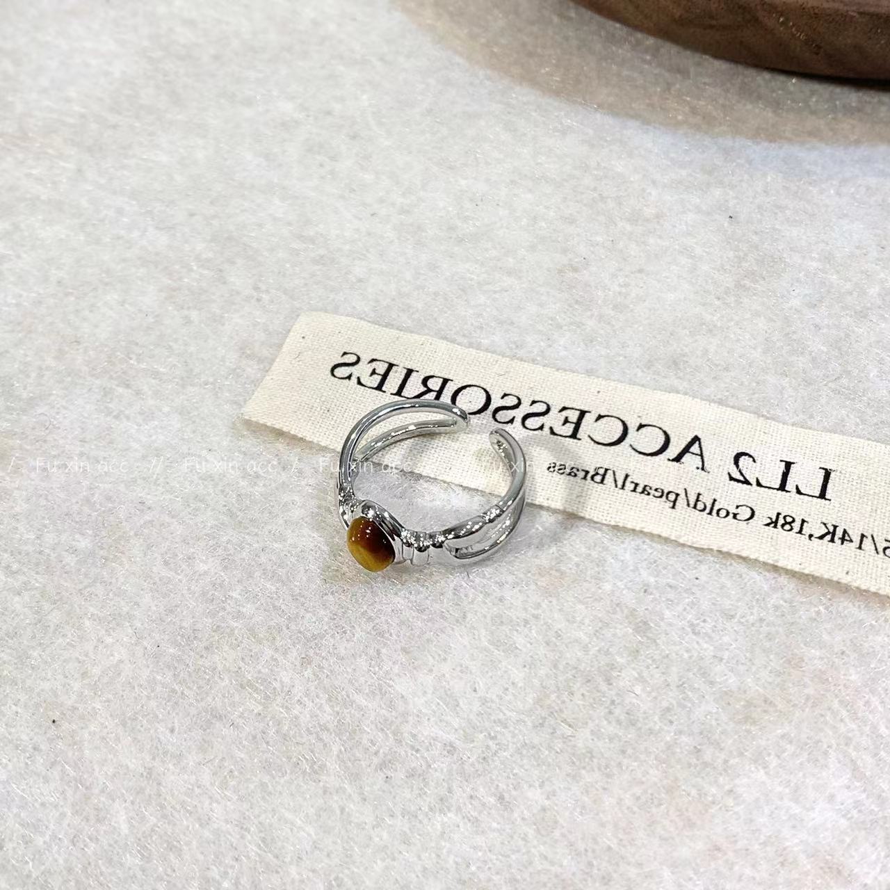 Wholesale Green Cat's Eye White Chalcedony Ring