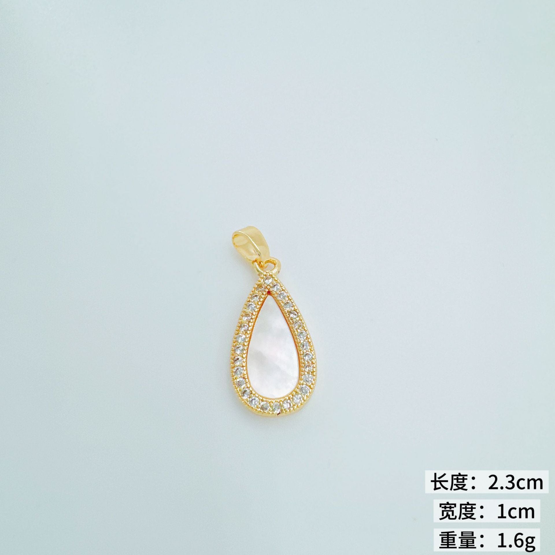 Wholesale Mother-of-Pearl Style Copper Electroplated Pendant Necklace for Women Jewelry Accessory