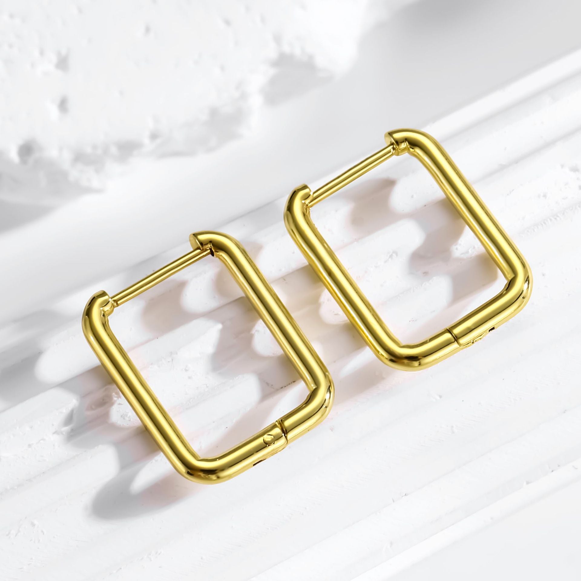 Wholesale Titanium steel square heart earrings