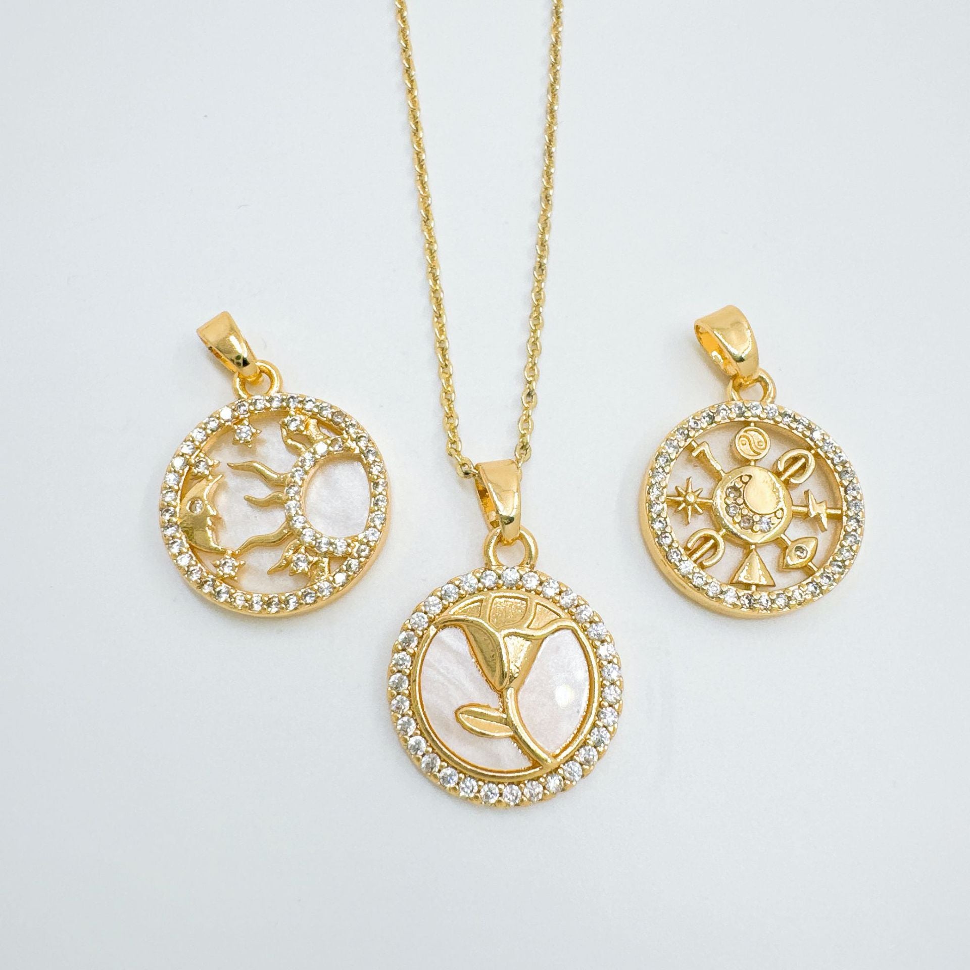 Wholesale Gold Plated Copper Star Pendant Necklace Chic Fashion Accessory for Women