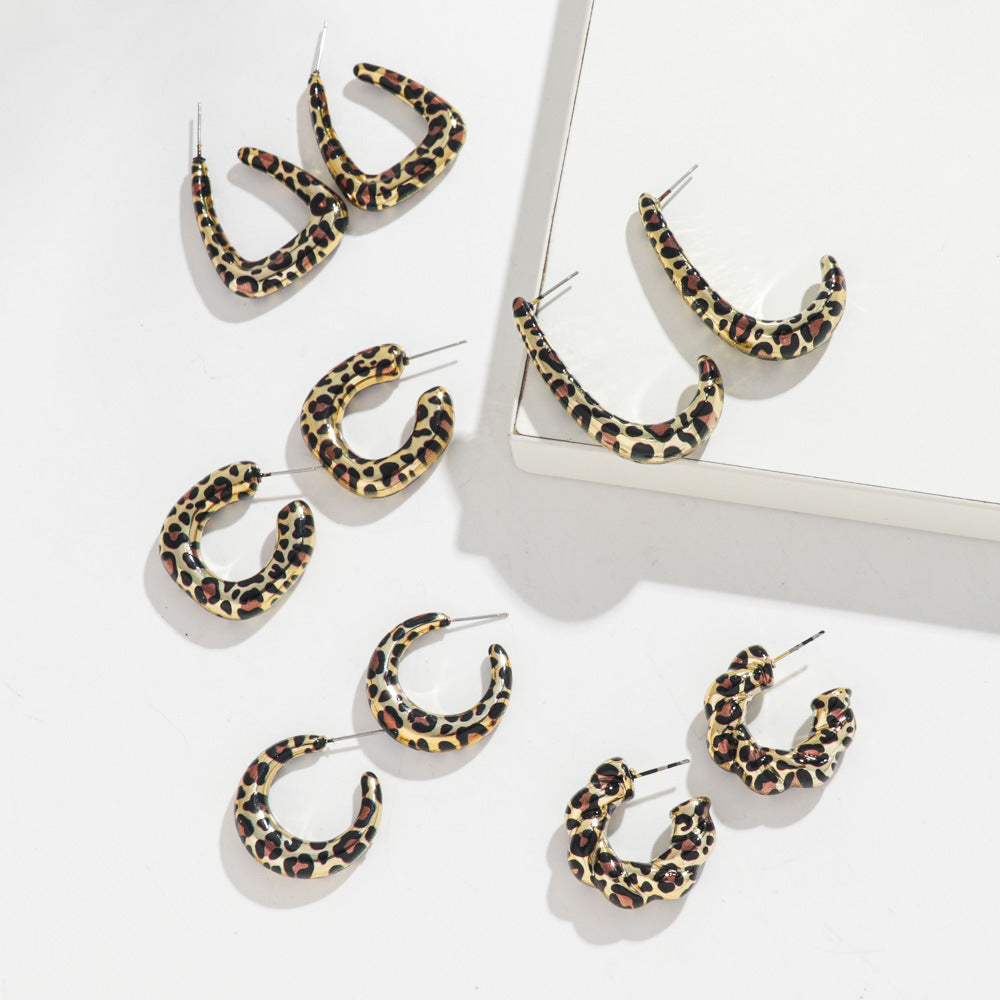 Wholesale  C- shaped Ear Ring Earrings Retro Earrings