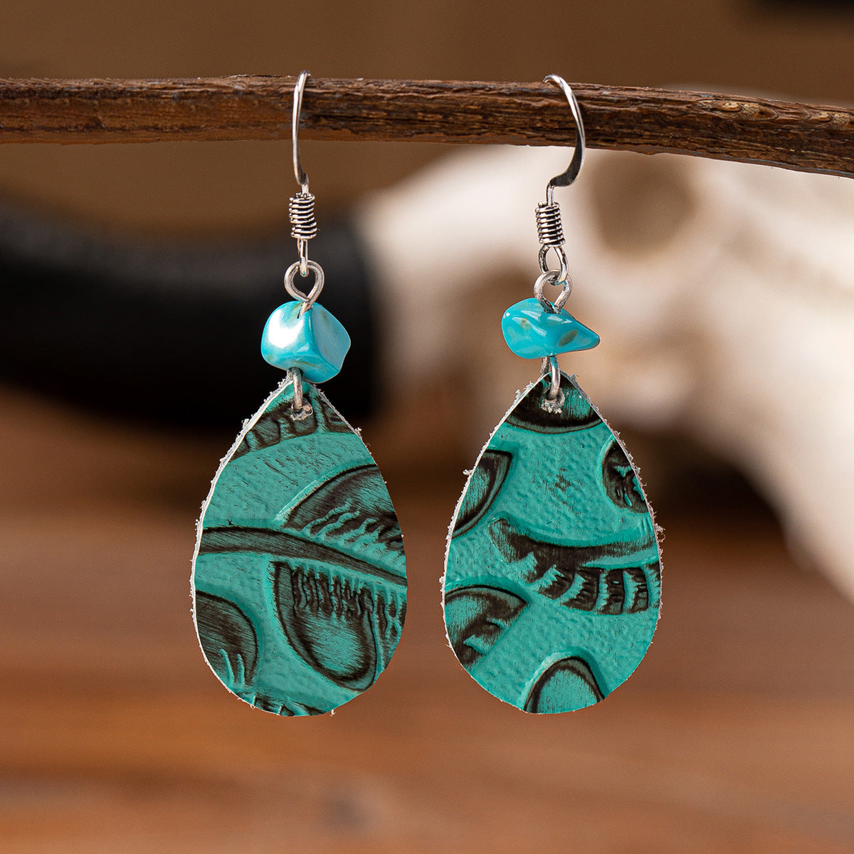 Wholesale Vintage Bull Head Conch Pendant Earrings