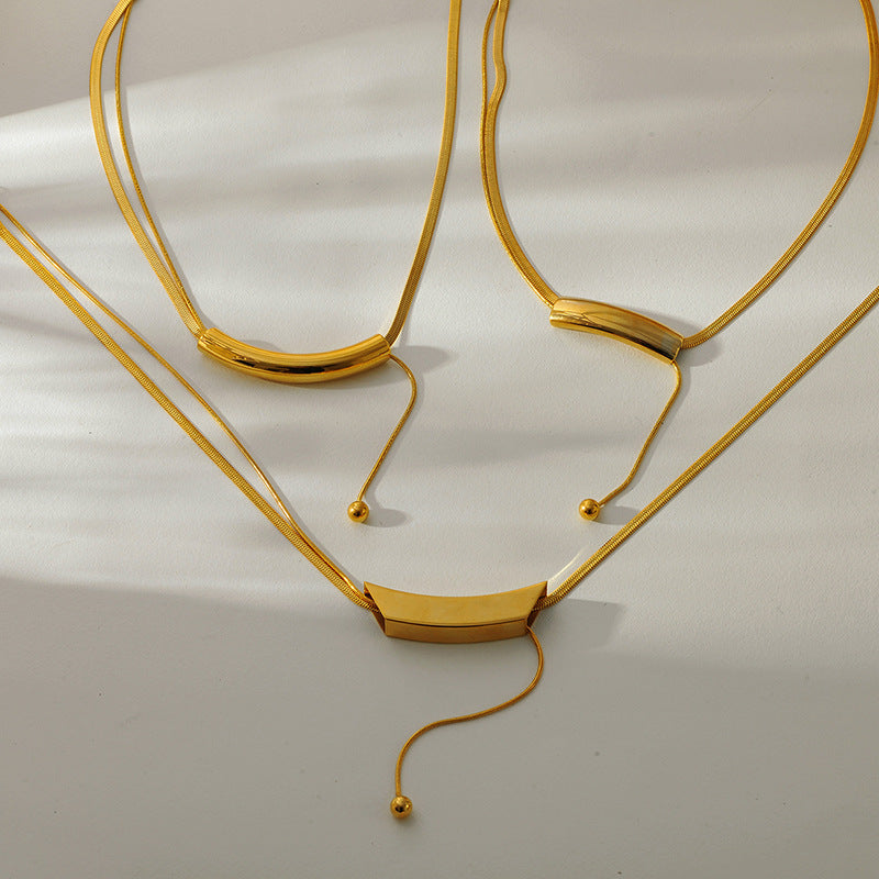 Wholesale Simple Curved Tube Round Pendant Necklace