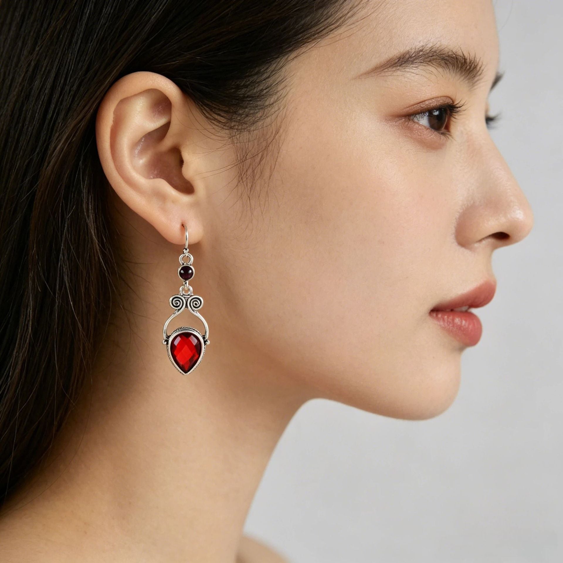 Wholesale Retro Ruby Red Drop Pendant Earrings Zinc Alloy Geometric Design Chic Jewelry Accessory For Party And Gift