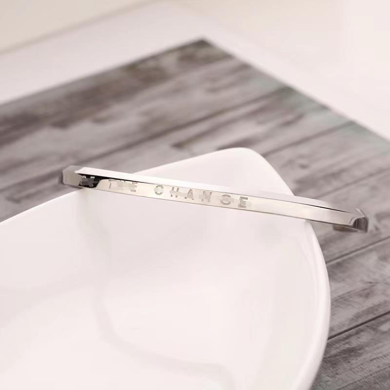 Wholesale opening  titanium steel valentine bracelet