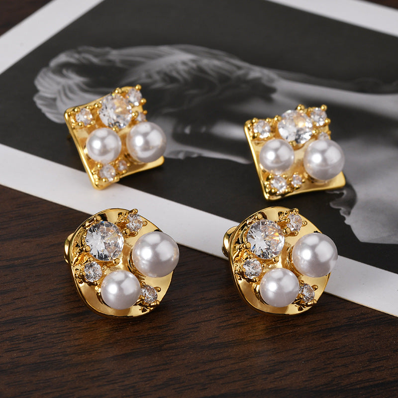 Wholesale Retro Exquisite Light Luxury Pearl Earrings