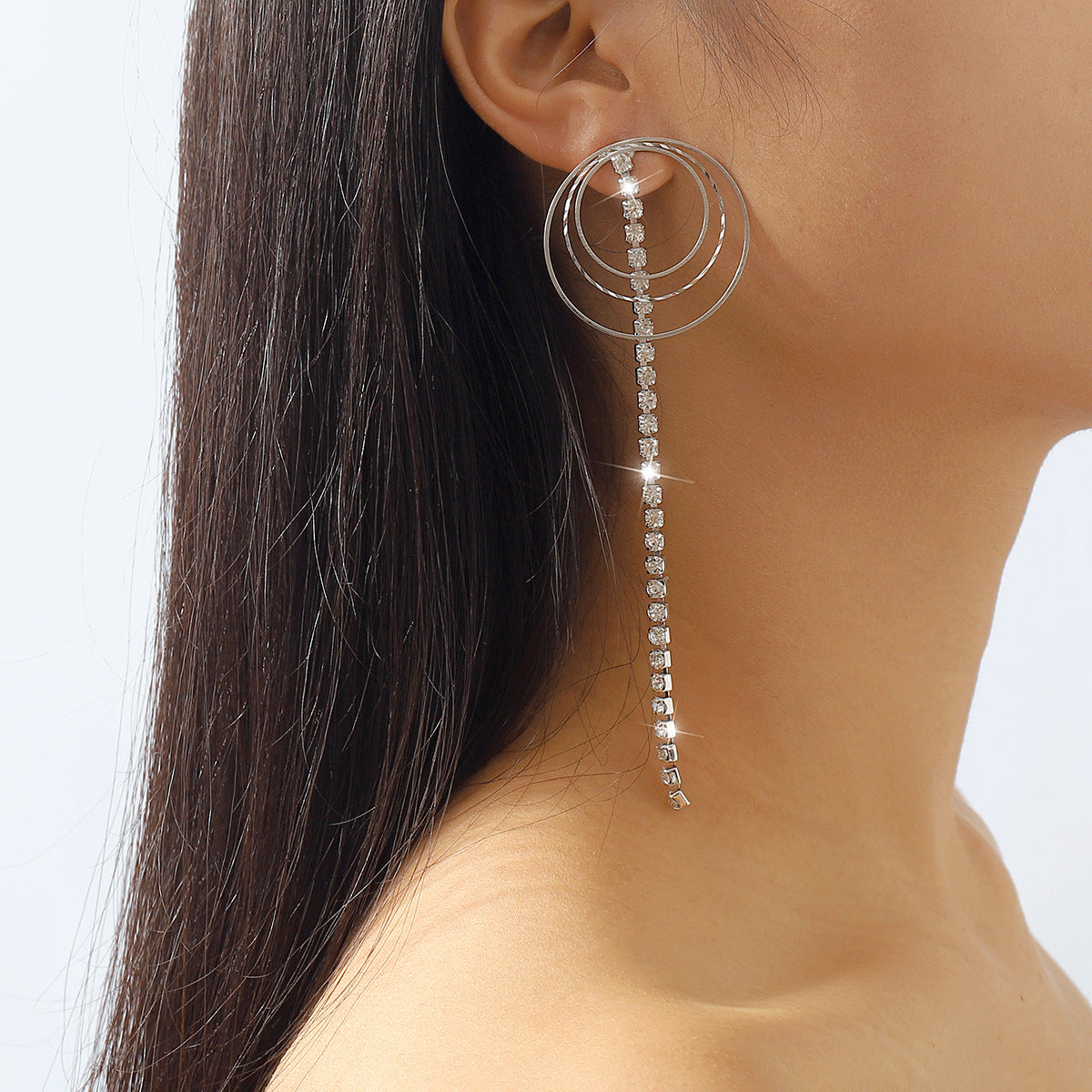 Wholesale retro simple diamond tassel earrings  elegant claw chain earrings