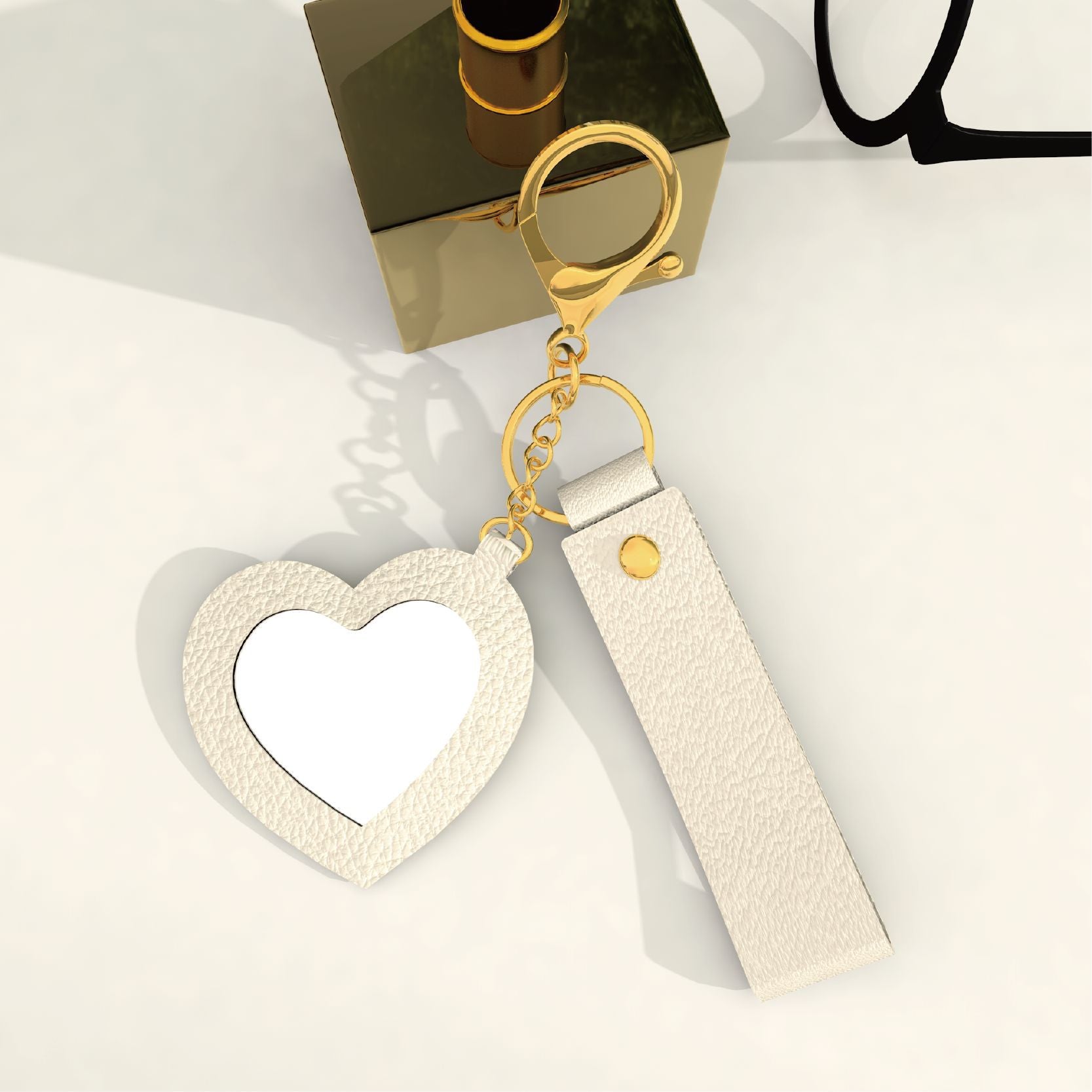 Wholesale Cute and creative PU keychain with a heart-shaped makeup mirror