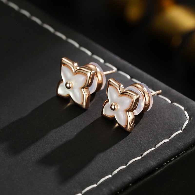 Wholesale  All-match Four-leaf Clover Shell Earrings