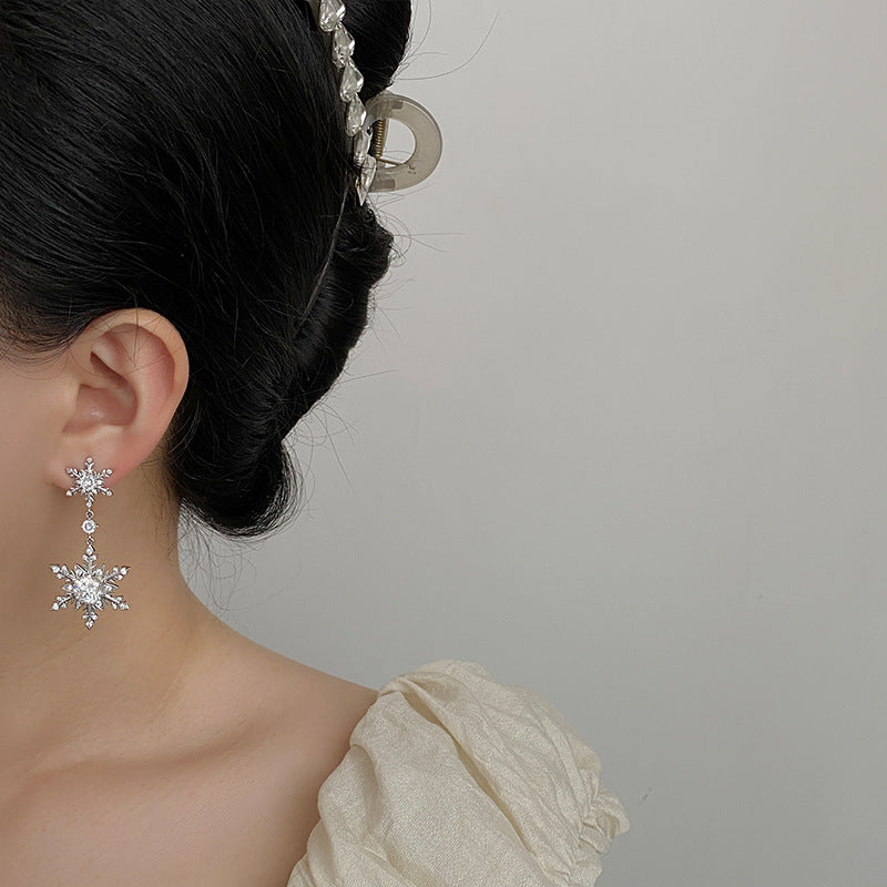 Wholesale Long Micro-embellished Snowflake Earrings ACC-ES-NingKa001