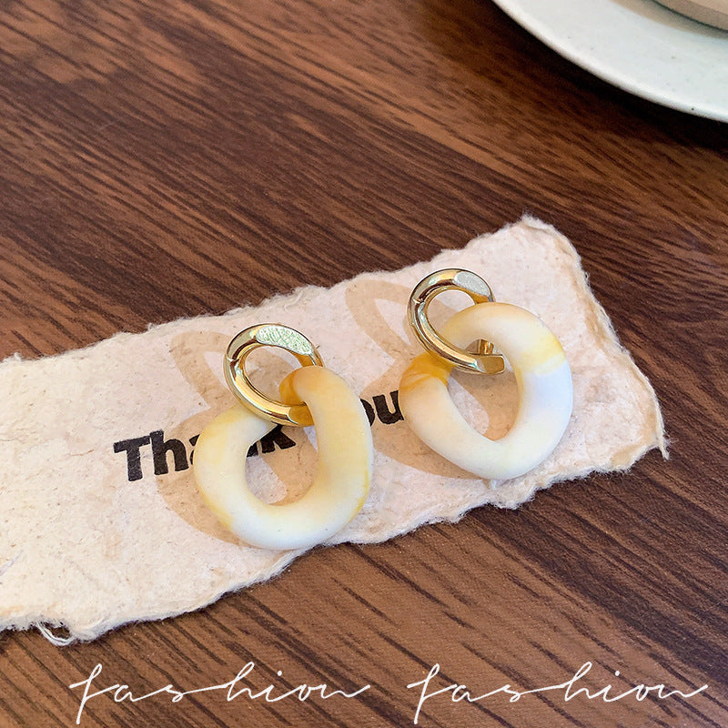 Wholesale Chic Double Circle White Resin Earrings For Women Geometric Design Everyday Jewelry Accessory