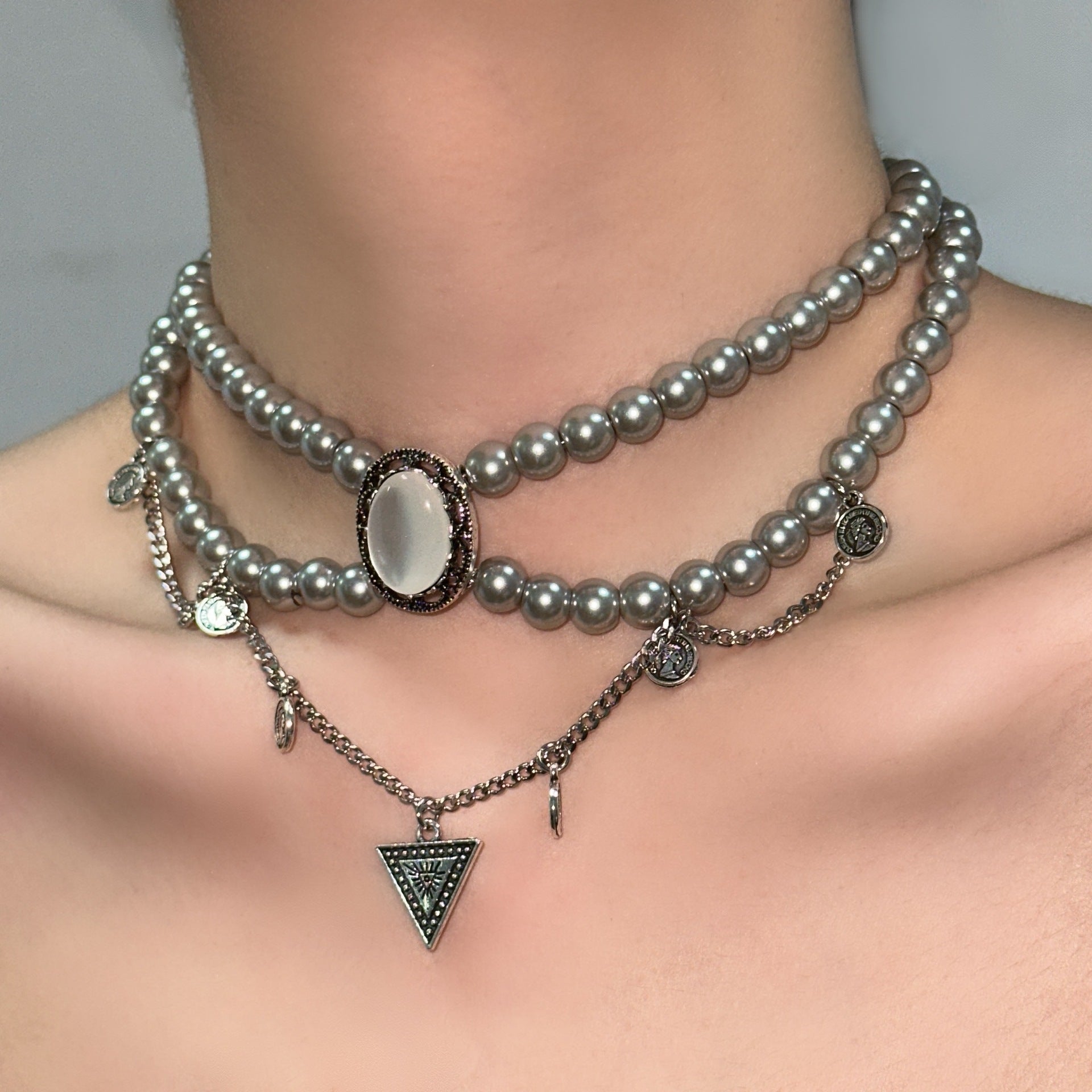 Wholesale Light luxury gray pearl necklace