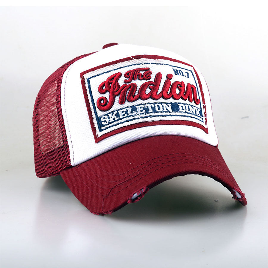 Wholesale Fashionable letter embroidered baseball cap