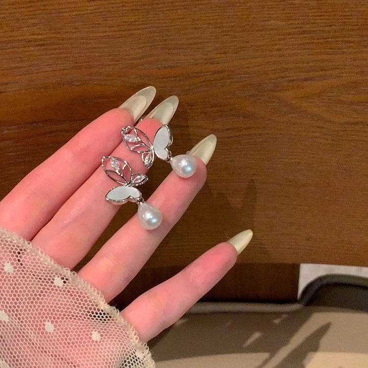 Wholesale 2026 Collection: Women' s Micro-Pavé Zircon Bowknot Earrings — S925 Silver Posts,  Niche-Style High-End Pearl Studs