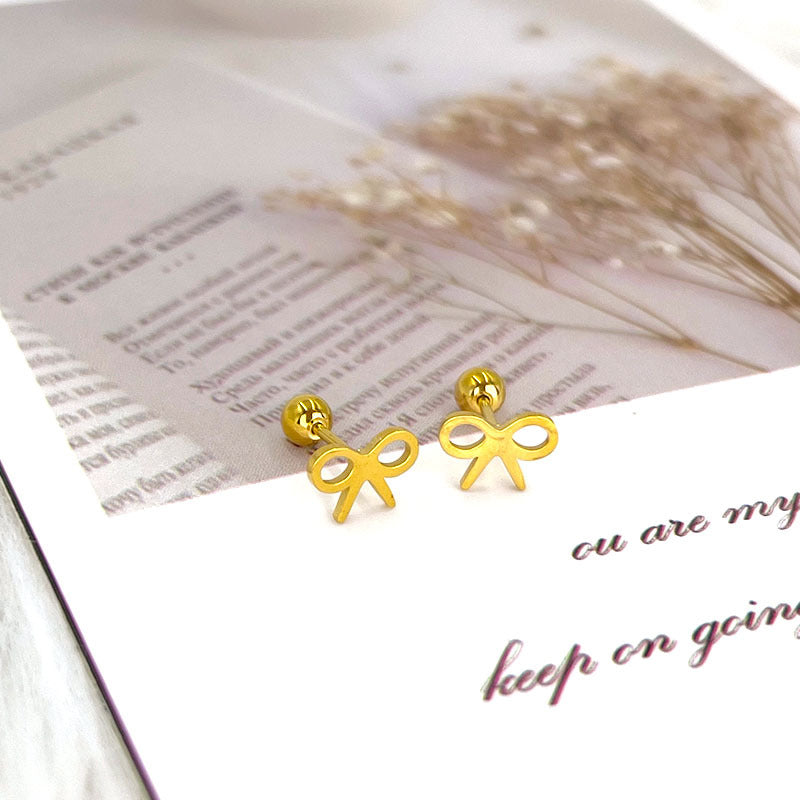 Wholesale Titanium Steel Stylish Heart  Star Screw-Back Cartilage Stud