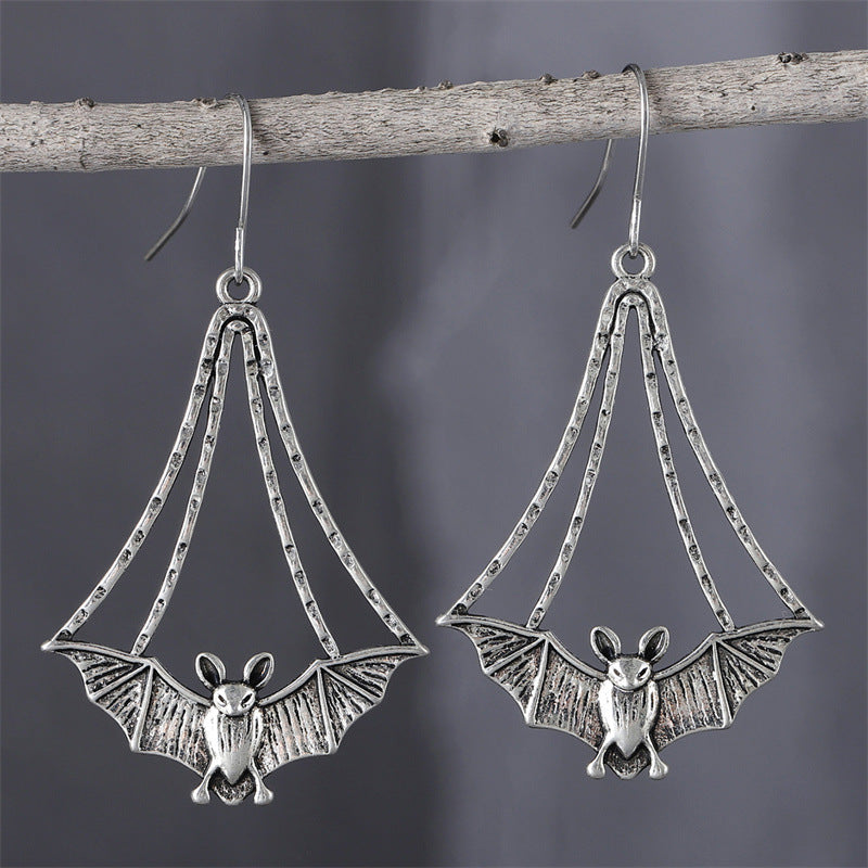 Wholesale Gothic Bat Earrings Ancient Silver Alloy Retro Design Jewelry Accessory For