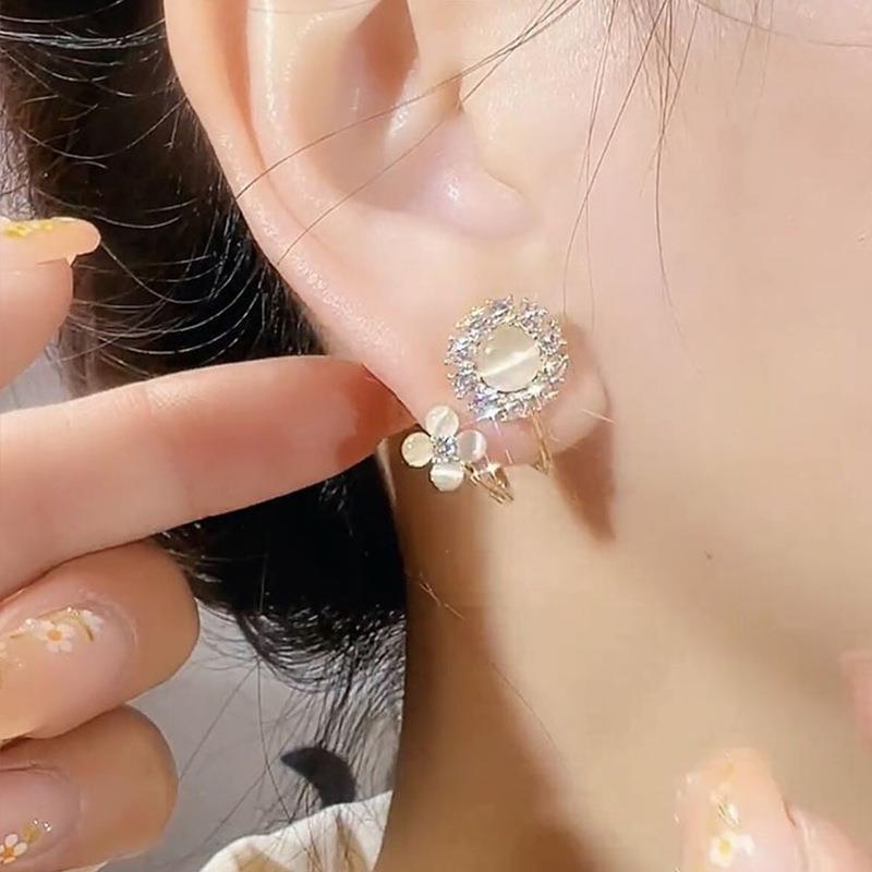 Wholesale Light Luxury Opal Flower Earrings