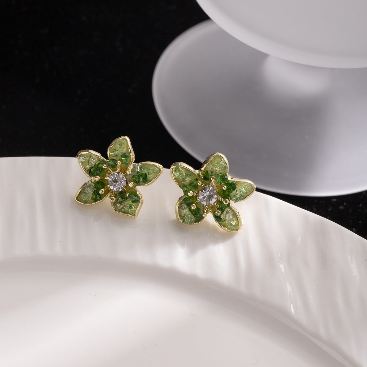 Wholesale Green crystal flower stud earrings