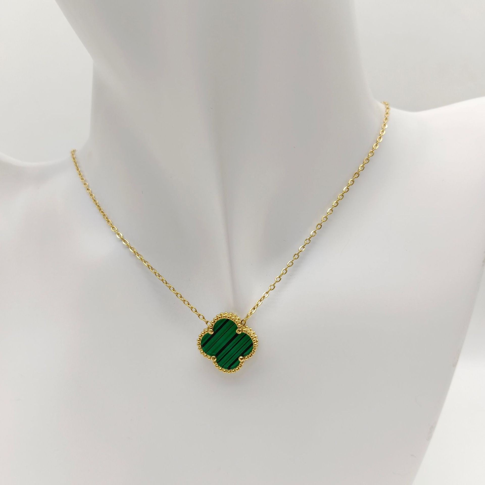 Wholesale Four-Leaf Clover Necklace Pendant Double-Sided Mother-of-Pearl 18K Gold Plated Gift Jewelry Accessory