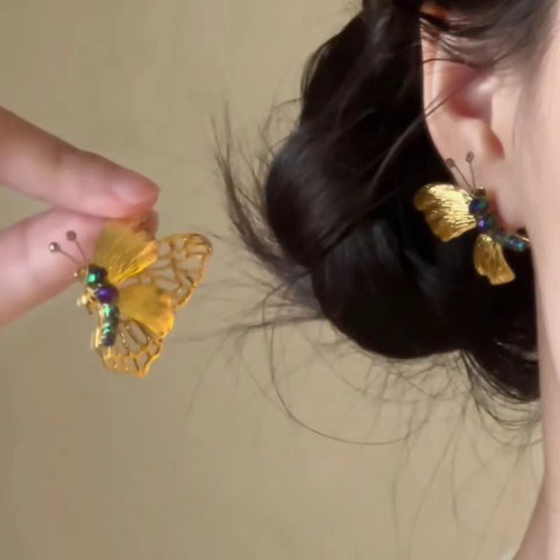 Wholesale Retro Butterfly Light Luxury Earrings